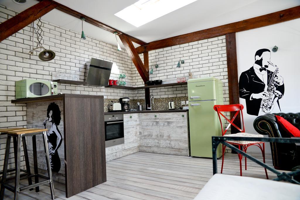 In The Attic Unikatowe Apartmenty By Stayly ชเตชชิน ภายนอก รูปภาพ