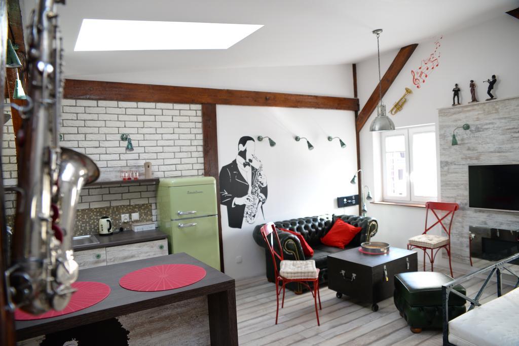 In The Attic Unikatowe Apartmenty By Stayly ชเตชชิน ภายนอก รูปภาพ