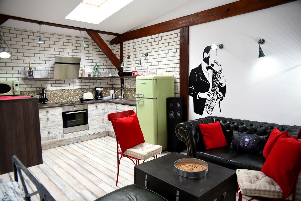 In The Attic Unikatowe Apartmenty By Stayly ชเตชชิน ภายนอก รูปภาพ