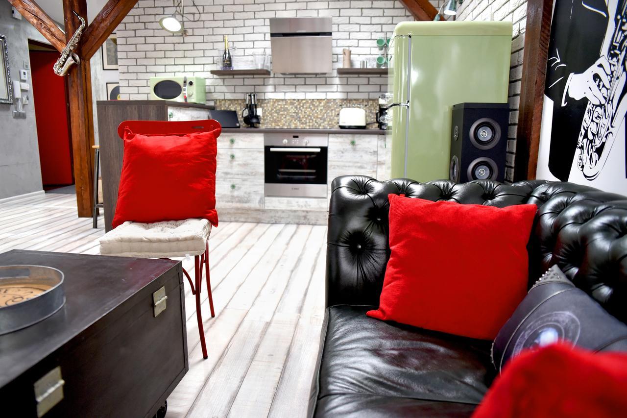 In The Attic Unikatowe Apartmenty By Stayly ชเตชชิน ภายนอก รูปภาพ
